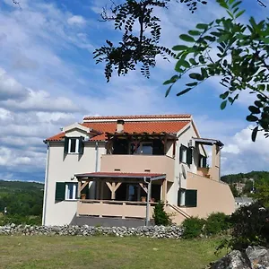 Apartment Carnizza, Razanac